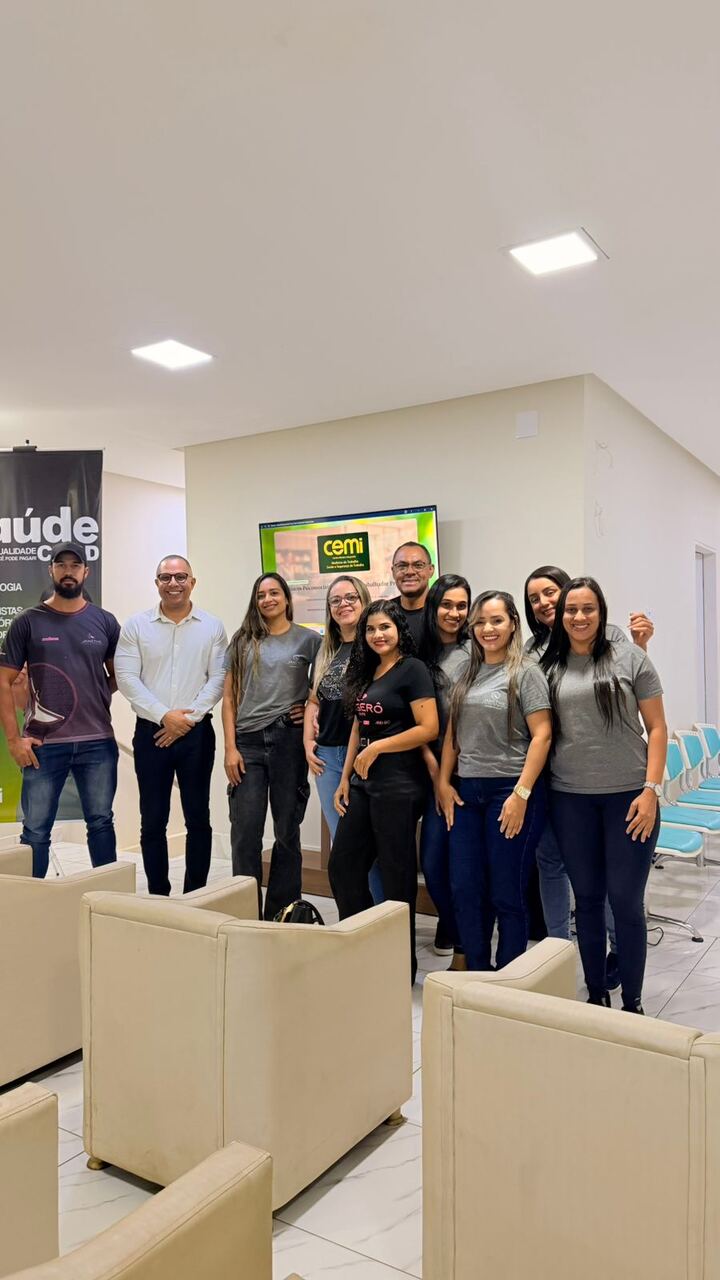 Equipe Janethe na sede da CEMI