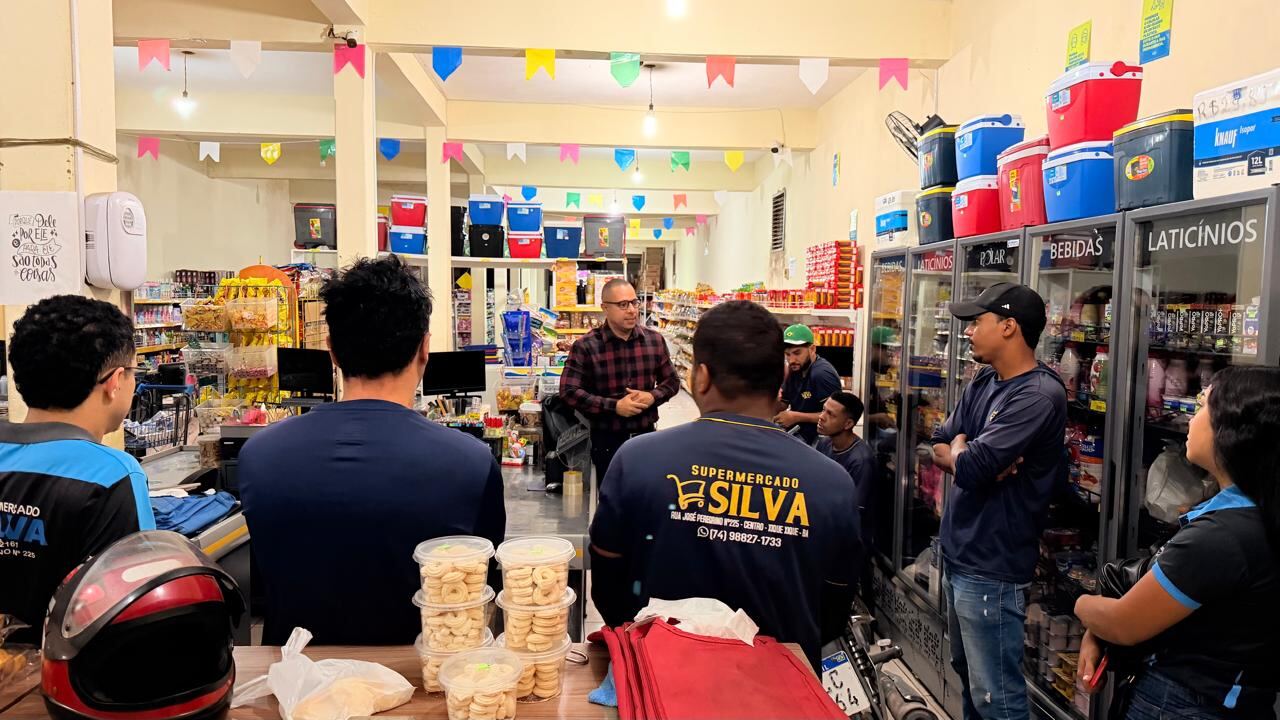 Treinamento no Supermercado Silva, em Xique-Xique
